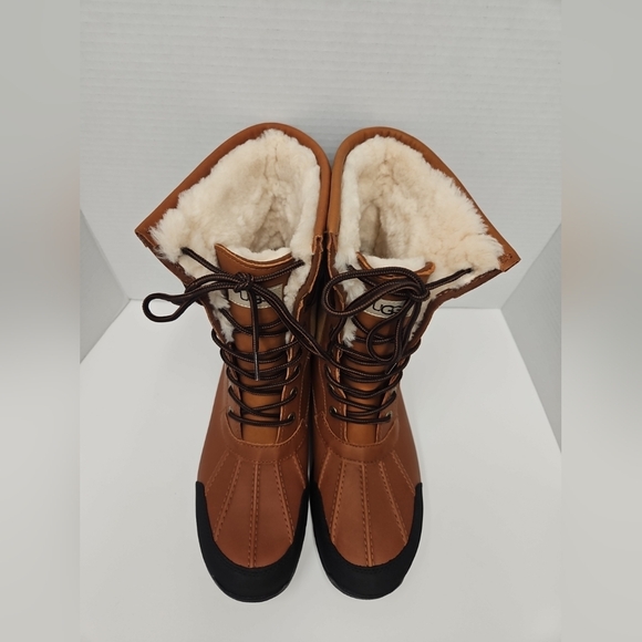 UGG Brown and Black Winter Boots - Picture 4 of 10